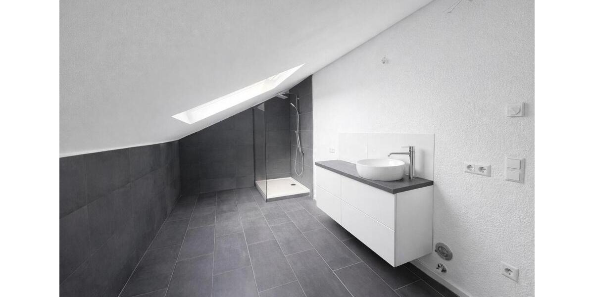 Etagenwohnung Esslingen am Neckar Pliensauvorstadt - 3 Zimmer, 75 m&sup2;, 1.200&euro; | Angebot:26585692