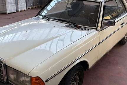 Mercedes-Benz 230 320.000 km 11.500 &euro; Esslingen 73730