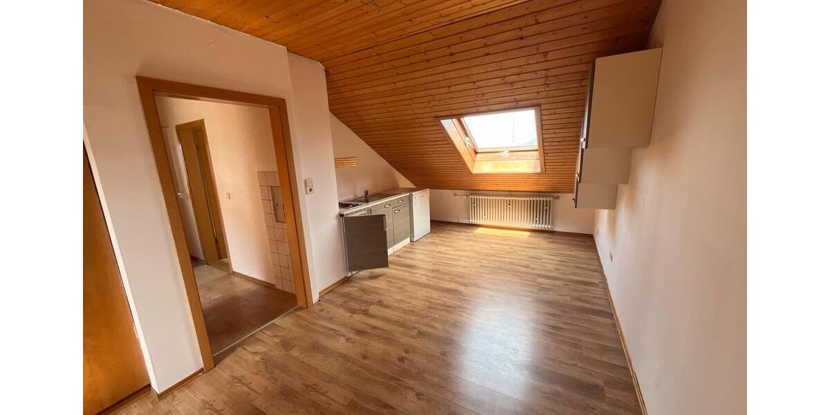Dachgeschoßwohnung Geislingen an der Steige - 2 Zimmer, 49 m&sup2;, 500&euro; | Angebot:24600154