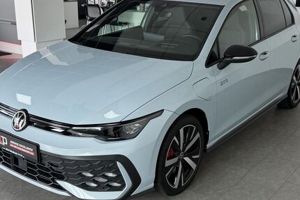 VW Golf 13.880 km 33.890 &euro; Heroldstatt 72535