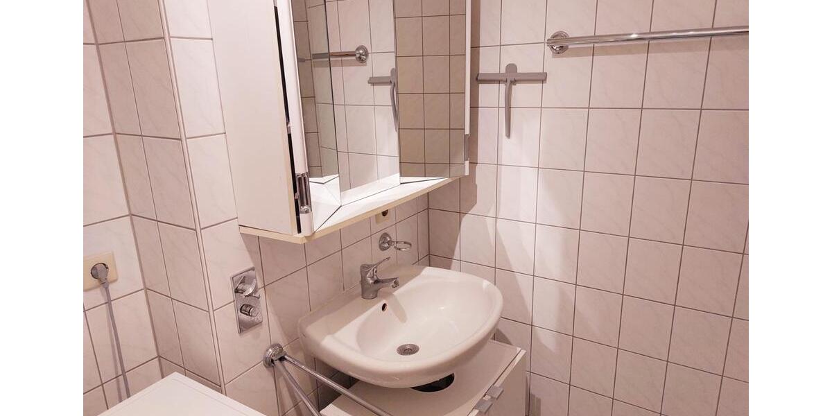 Etagenwohnung Salach - 2 Zimmer, 64 m&sup2;, 650&euro; | Angebot:26000106