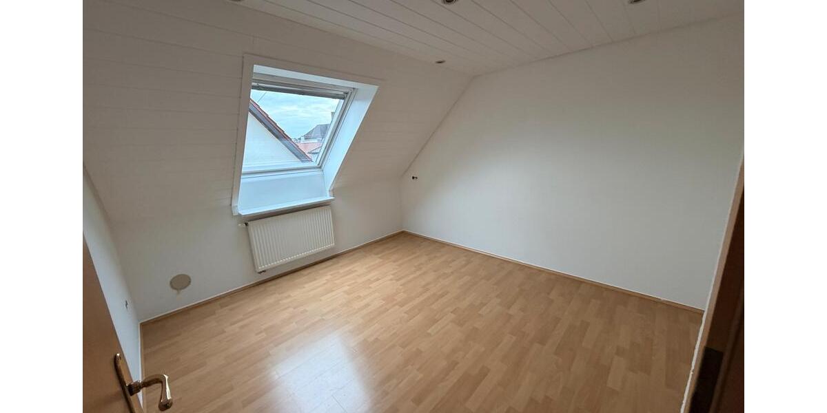 Maisonettenwohnung Mögglingen - 7 Zimmer, 183 m&sup2;, 1.950&euro; | Angebot:25162200