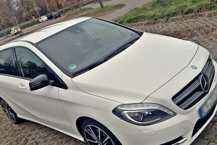 Mercedes-Benz B 180 136.000 km 9.900 &euro; Eislingen 73054
