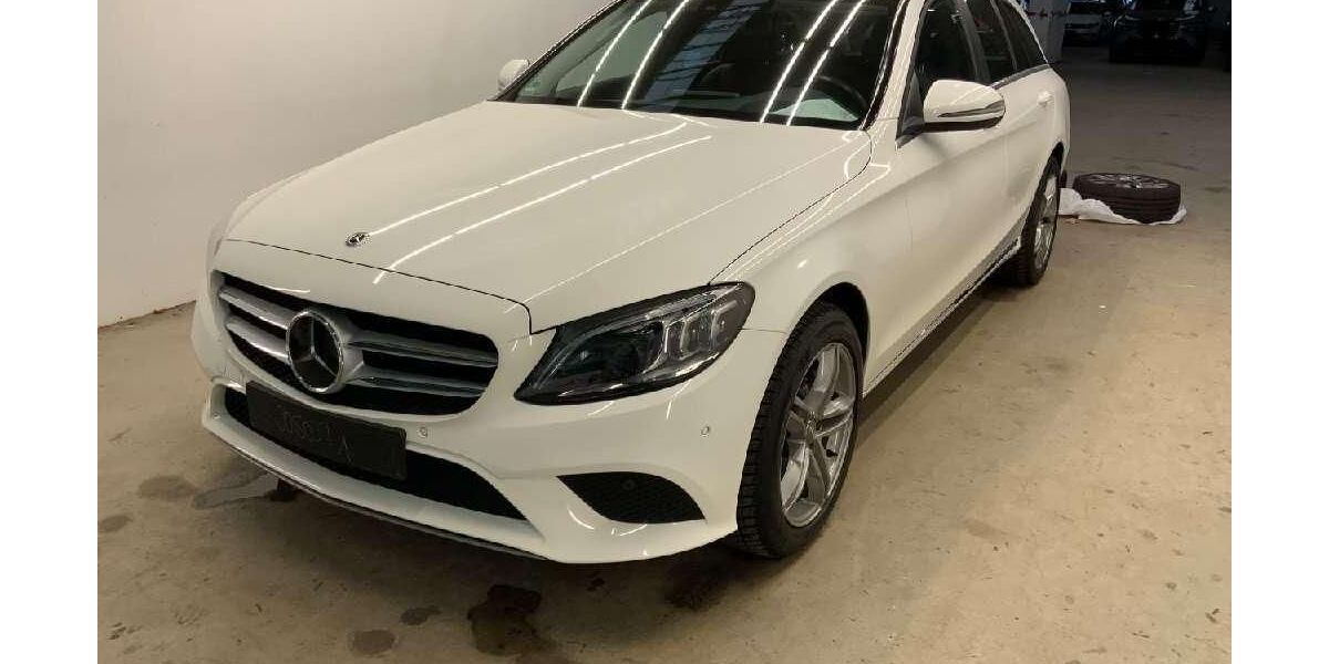 Mercedes-Benz C 220 82.500 km 28.790 &euro; Aichwald 73773