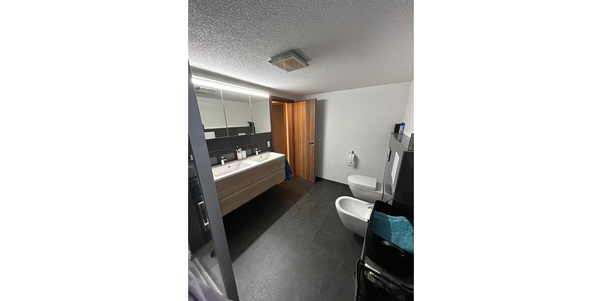 Doppelhaushälfte Laichingen - 5 Zimmer, 130 m&sup2;, 450.000&euro; | Angebot:24479377