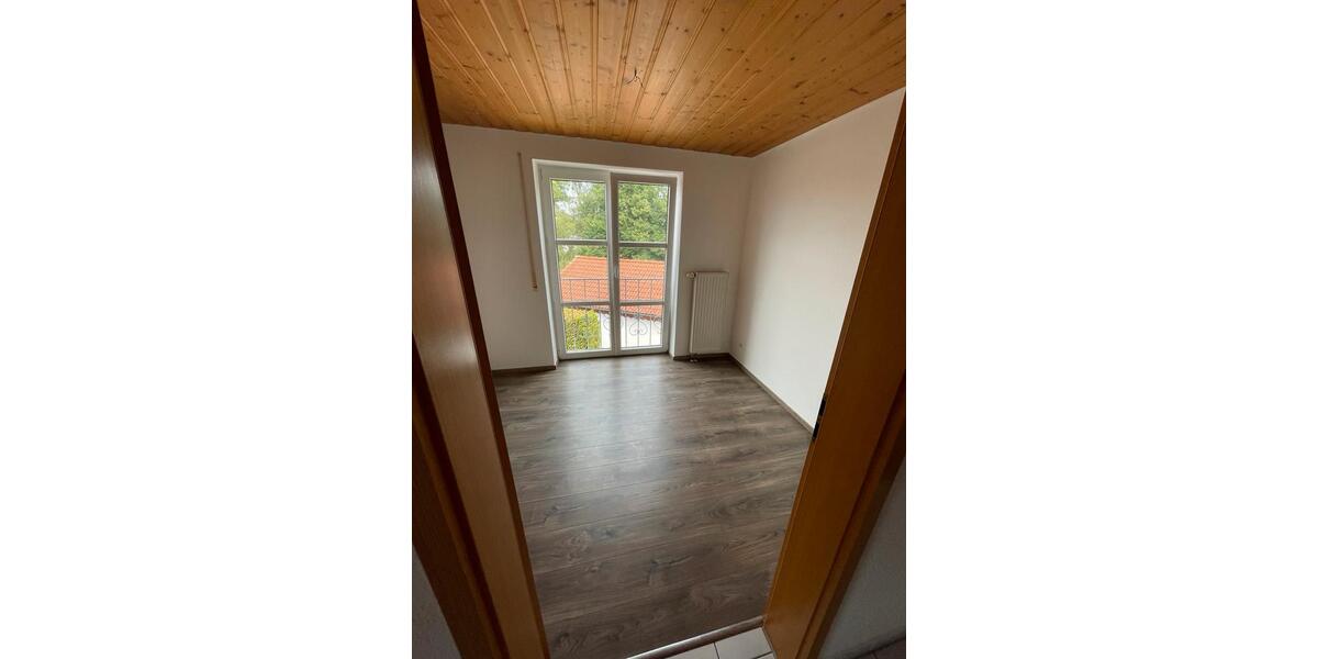 Doppelhaushälfte Essingen - 4 Zimmer, 120 m&sup2;, 1.130&euro; | Angebot:27620258