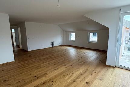 Wohnung Plüderhausen - 3 Zimmer, 99 m&sup2;, 1.250&euro; | Angebot:25234398