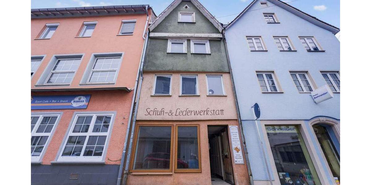 Mehrfamilienhaus, Wohnhaus Schwäbisch Gmünd - 9 Zimmer, 155 m&sup2;, 249.000&euro; | Angebot:25776973