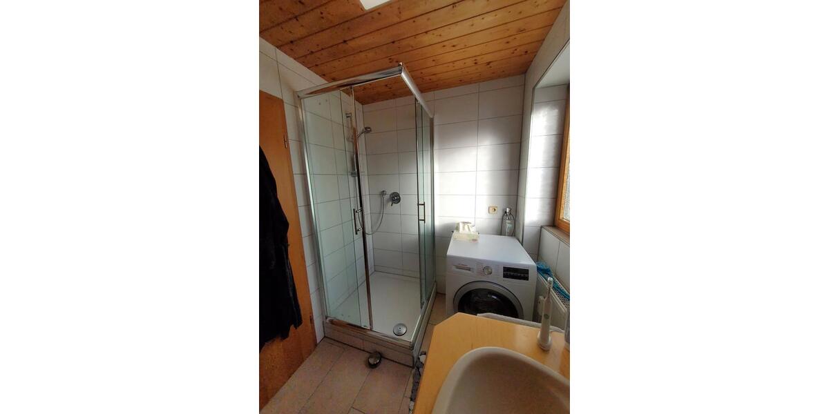 Dachgeschoßwohnung Bad Boll - 3 Zimmer, 76 m&sup2;, 299.000&euro; | Angebot:26972559