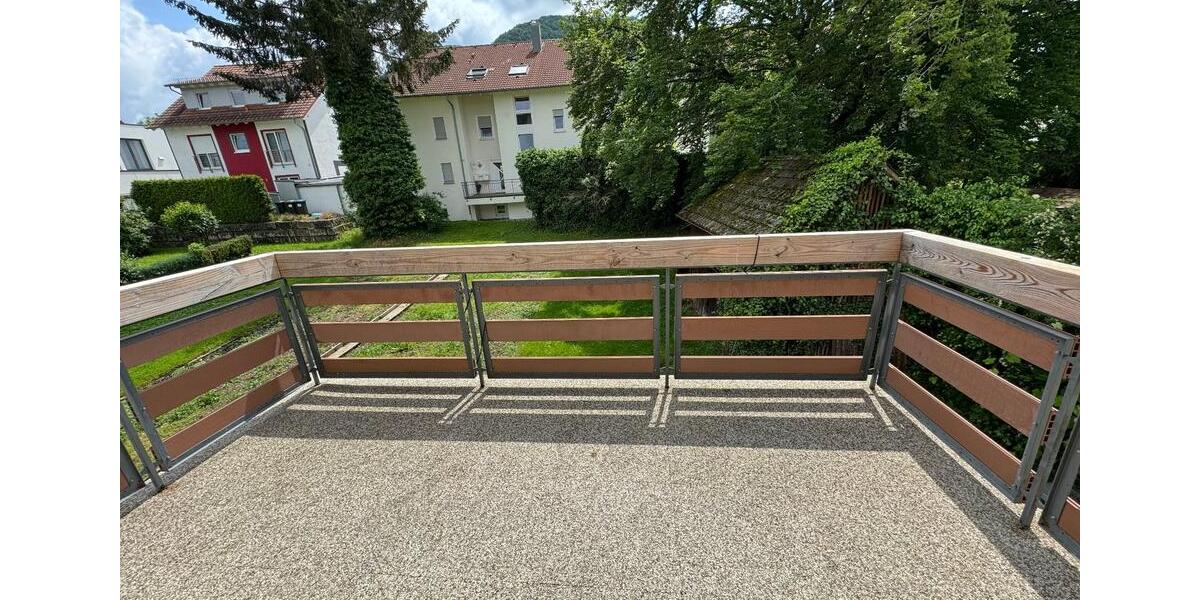 Erdgeschoßwohnung Dettingen an der Erms - 3 Zimmer, 80 m&sup2;, 1.300&euro; | Angebot:25300810