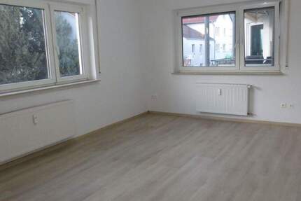 Wohnung Salach - 3 Zimmer, 77 m&sup2;, 690&euro; | Angebot:25776656