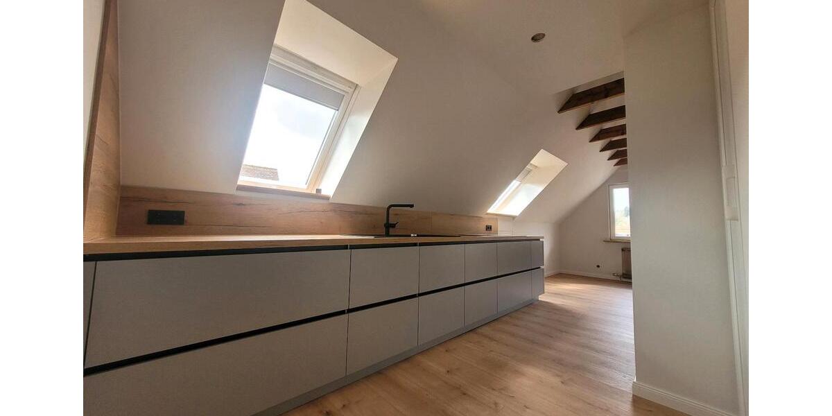 Dachgeschoßwohnung Winterbach - 4 Zimmer, 142 m&sup2;, 1.500&euro; | Angebot:25963187