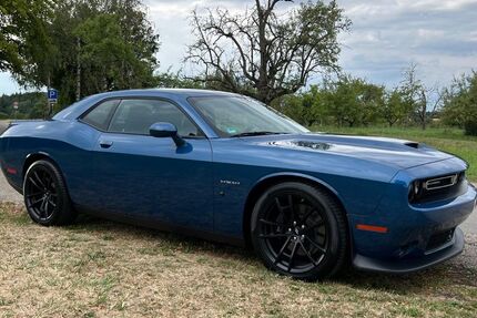 Dodge Challenger 3.100 km 46.500 &euro; Nürtingen 72622