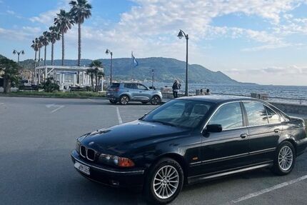 BMW 528 167.000 km 7.808 &euro; Ebersbach an der fils 73061