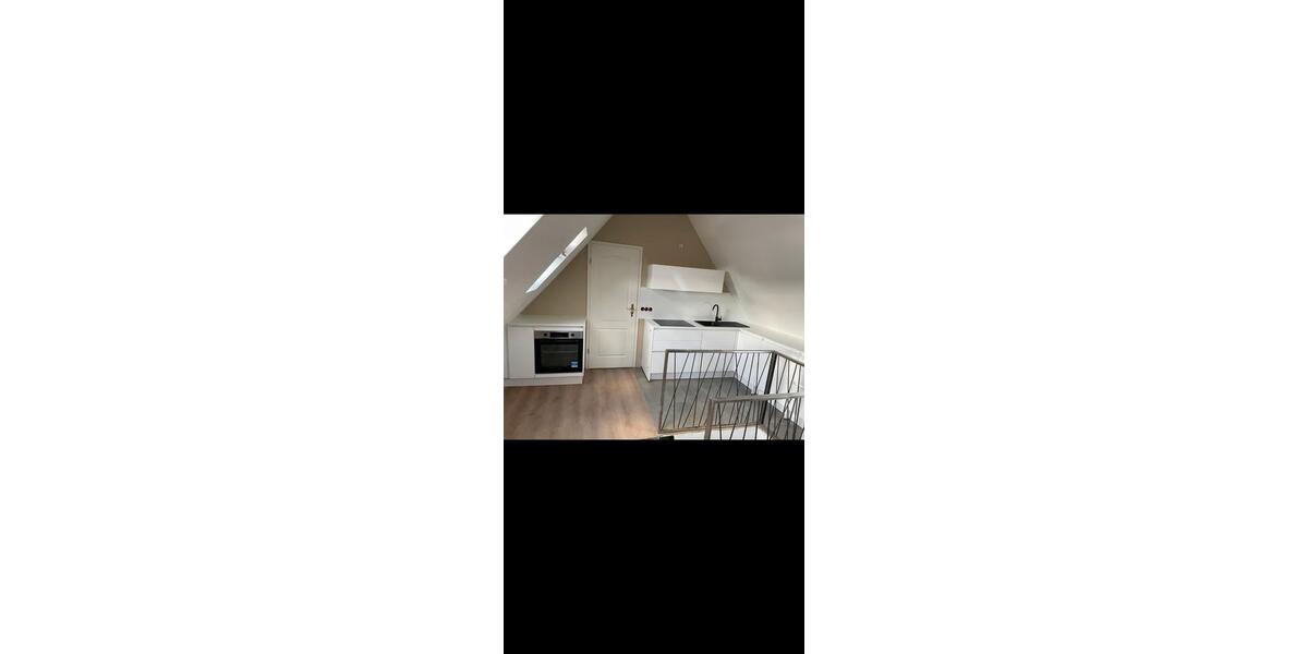 Dachgeschoßwohnung Esslingen am Neckar Oberesslingen - 2 Zimmer, 45 m&sup2;, 850&euro; | Angebot:25982365
