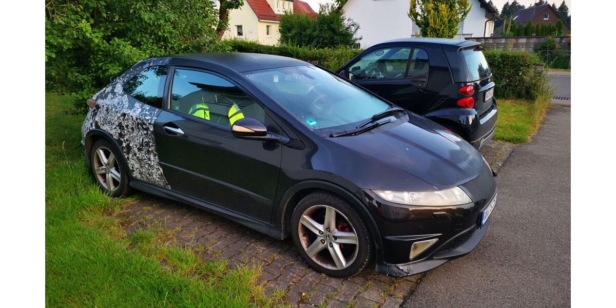 Honda Civic 214.000 km 2.800 &euro; Welzheim 73642