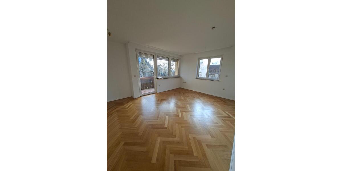 Etagenwohnung Esslingen am Neckar Hegensberg - 3 Zimmer, 74 m&sup2;, 900&euro; | Angebot:25898450