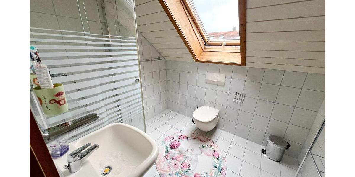 Reihenmittelhaus Albershausen - 6 Zimmer, 175 m&sup2;, 445.000&euro; | Angebot:25696188