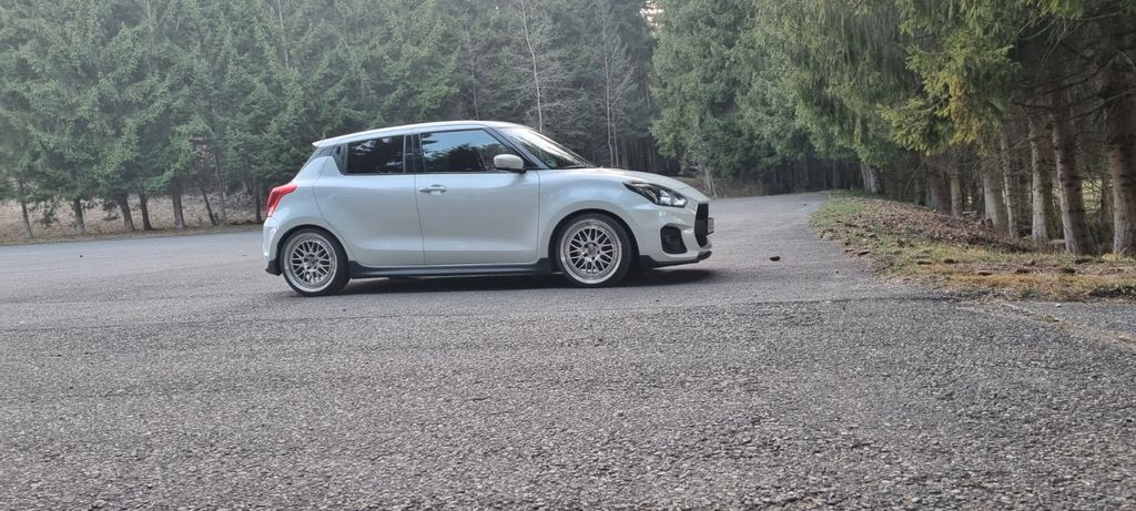 Suzuki Swift 120.000 km 14.900 &euro; Alfdorf 73553