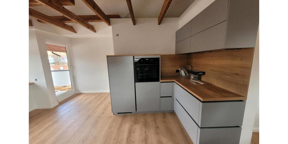Dachgeschoßwohnung Winterbach - 4 Zimmer, 142 m&sup2;, 1.500&euro; | Angebot:25963187