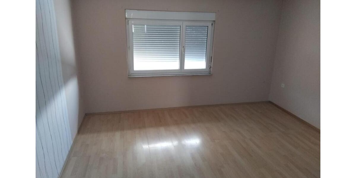 Etagenwohnung Wangen - 2.5 Zimmer, 70 m&sup2;, 690&euro; | Angebot:25928796
