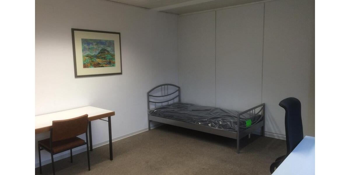 Etagenwohnung Göppingen - 1 Zimmer, 25 m&sup2;, 390&euro; | Angebot:25903795