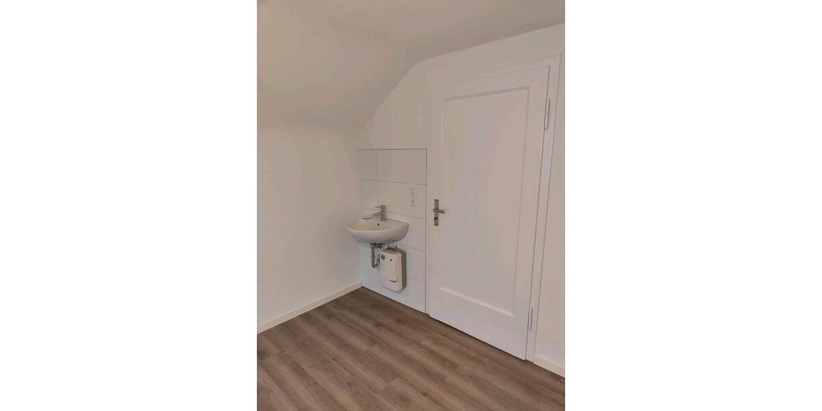 Etagenwohnung Lorch - 4 Zimmer, 72 m&sup2;, 760&euro; | Angebot:26654938