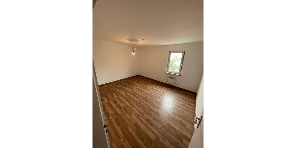 Etagenwohnung Gingen an der Fils - 3 Zimmer, 80 m&sup2;, 950&euro; | Angebot:26019850