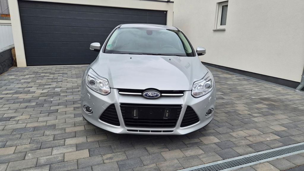 Ford Focus 144.523 km 5.900 &euro; Köngen 73257