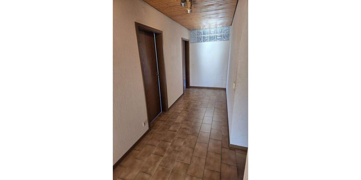 Mehrfamilienhaus, Wohnhaus Böbingen - 6 Zimmer, 209 m&sup2;, 659.000&euro; | Angebot:25853975