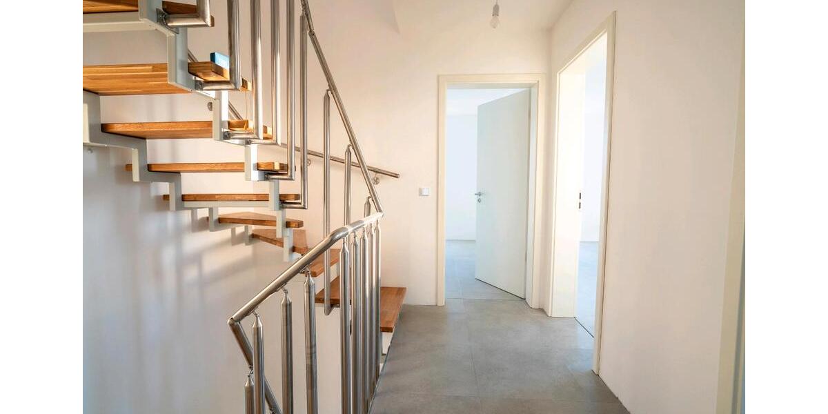 Reihenhaus Göppingen Bruckwasen - 5 Zimmer, 136 m&sup2;, 1.650&euro; | Angebot:26479679