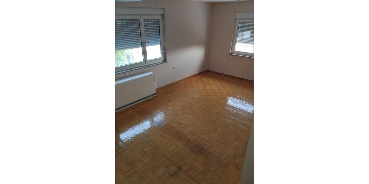 Etagenwohnung Wangen - 2.5 Zimmer, 70 m&sup2;, 690&euro; | Angebot:25928796