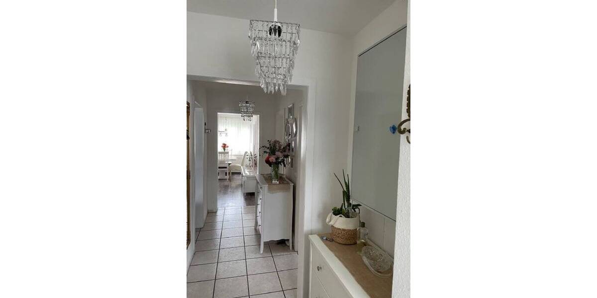 Etagenwohnung Nürtingen Oberensingen - 4 Zimmer, 90 m&sup2;, 299.000&euro; | Angebot:25773635