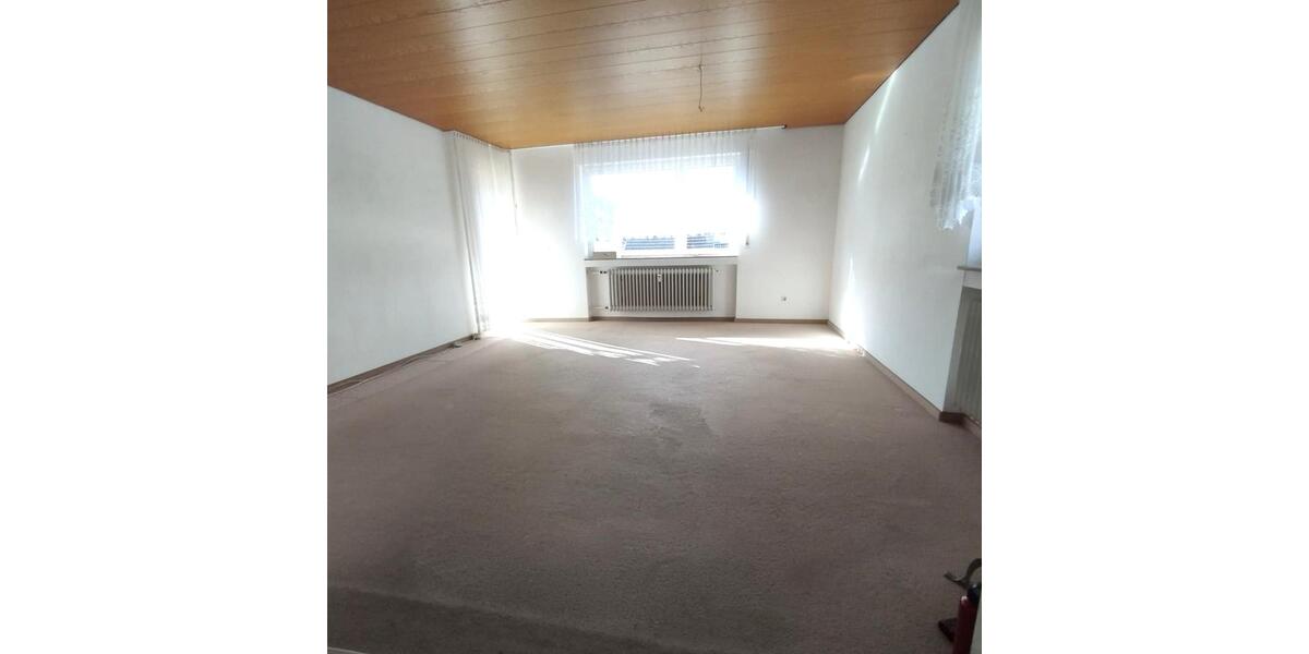 Etagenwohnung Frickenhausen - 5 Zimmer, 97 m&sup2;, 330.000&euro; | Angebot:27088374