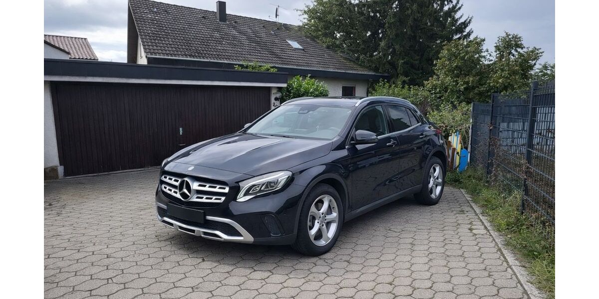 Mercedes-Benz GLA 250 79.000 km 23.900 &euro; Waldstetten 73550