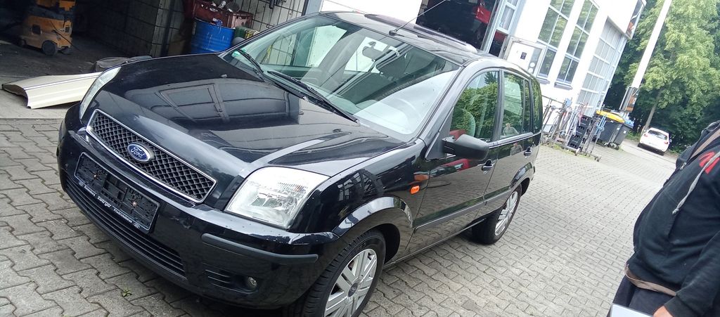 Ford Fusion 150.000 km 1.999 &euro; Esslingen 73734
