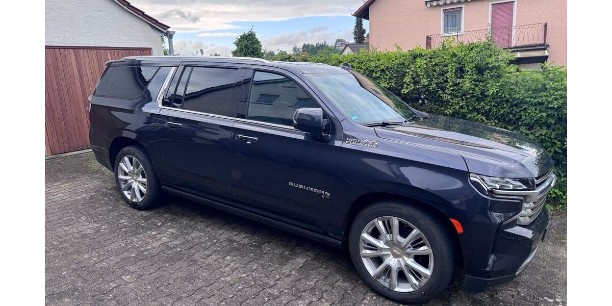 Chevrolet Suburban 15.000 km 71.990 &euro; Börtlingen 73104