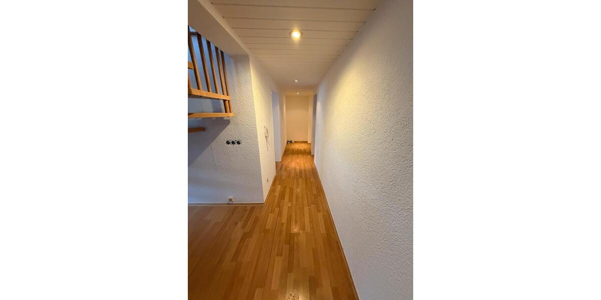 Maisonettenwohnung Mögglingen - 7 Zimmer, 183 m&sup2;, 1.950&euro; | Angebot:25162200