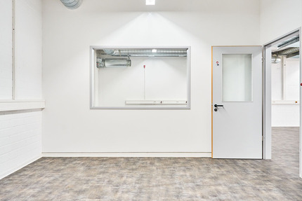 Gewerbeobjekt Frickenhausen - 2&euro; | Angebot:23811086