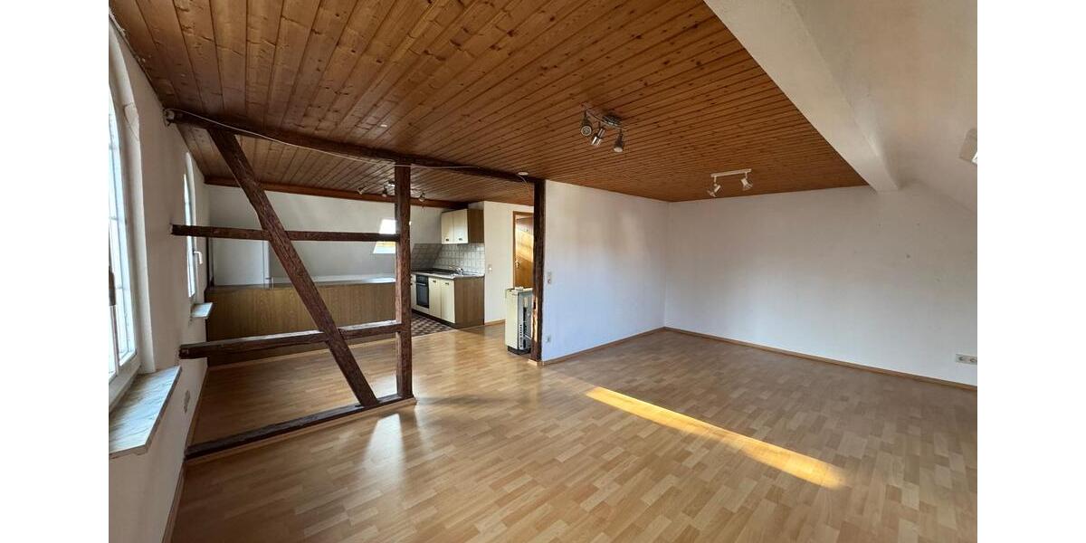 Dachgeschoßwohnung Beuren - 1.5 Zimmer, 42 m&sup2;, 530&euro; | Angebot:25143854