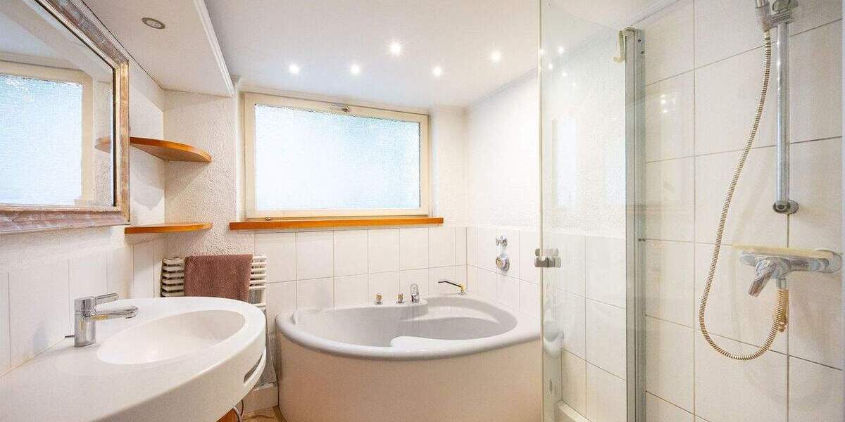 Mehrfamilienhaus, Wohnhaus Urbach - 1 Zimmer, 221 m&sup2;, 549.000&euro; | Angebot:25801363