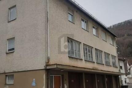 IDEALE KOMBINATION AUS ARBEIT & LEBEN - Haus Bad Urach | Angebot:27265574