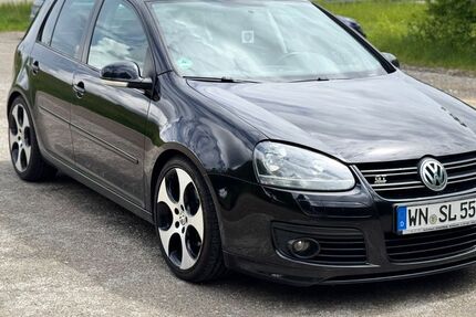 VW Golf 210.000 km 3.300 &euro; Welzheim 73642