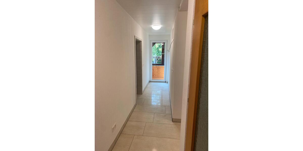 Etagenwohnung Lorch - 3.5 Zimmer, 86 m&sup2;, 1.200&euro; | Angebot:26654975