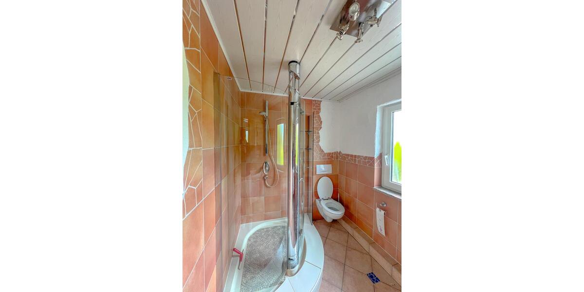 Reihenhaus Süßen - 7 Zimmer, 202 m&sup2;, 590.000&euro; | Angebot:26163656