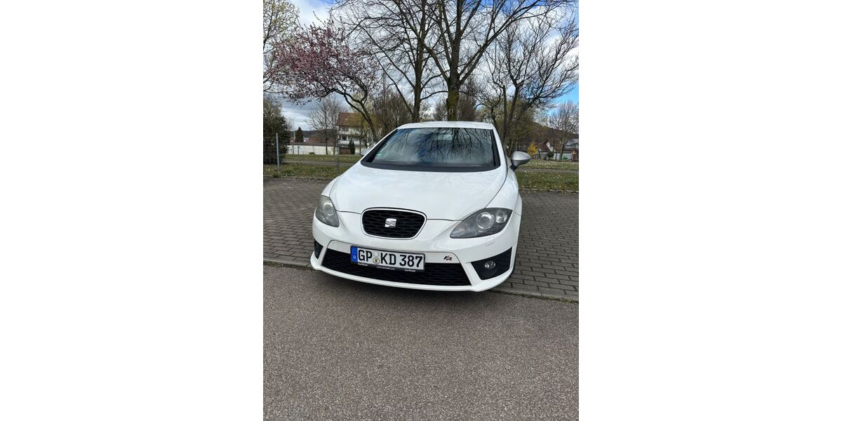 Seat Leon 105.000 km 11.500 &euro; Süßen 73079