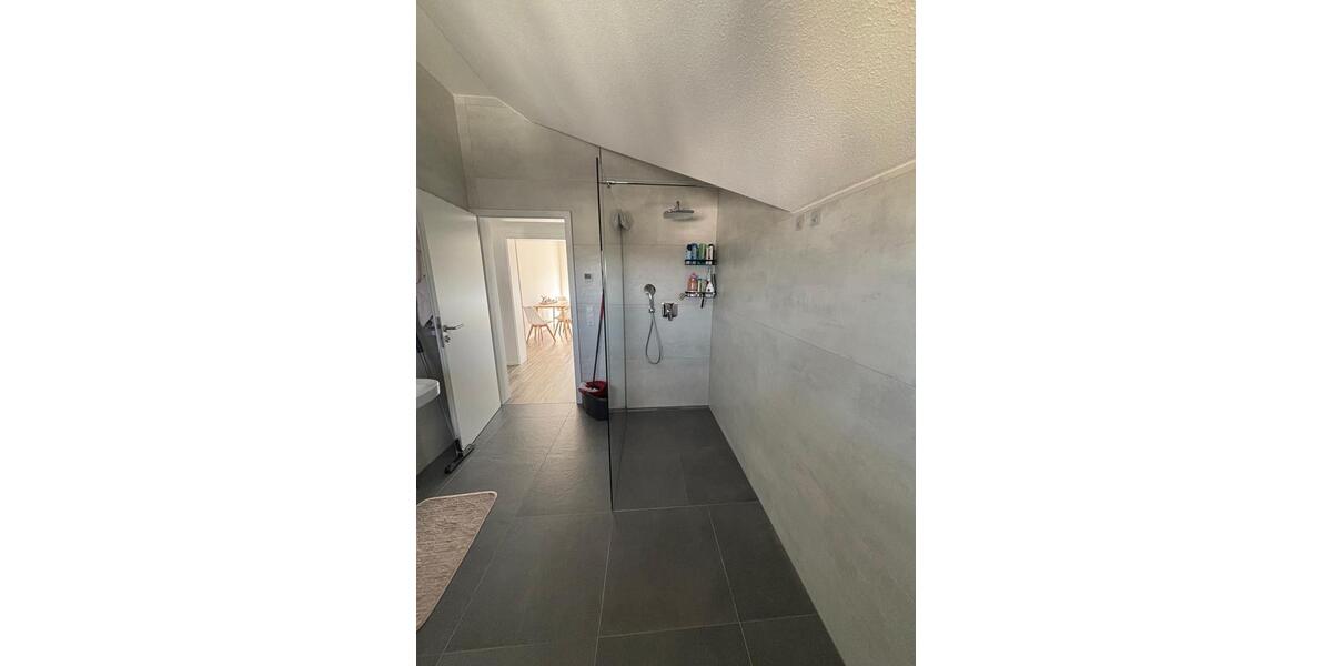 Dachgeschoßwohnung Laichingen - 4 Zimmer, 95 m&sup2;, 1.150&euro; | Angebot:26662138