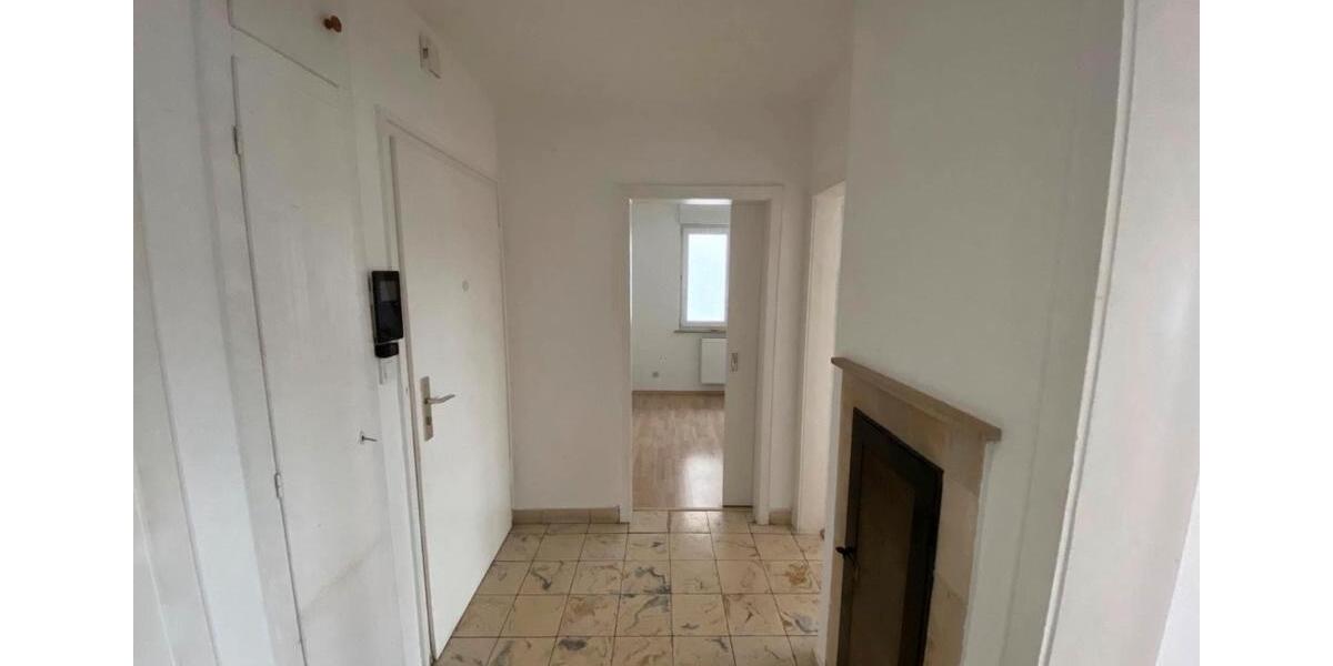 Etagenwohnung Esslingen am Neckar Brühl - 3 Zimmer, 64 m&sup2;, 1.100&euro; | Angebot:25953949