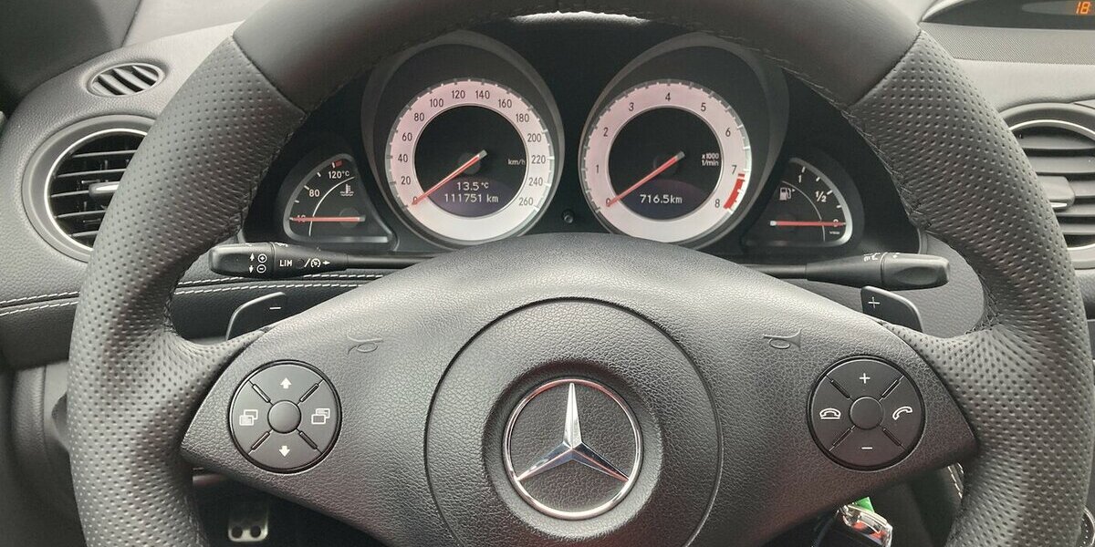 Mercedes-Benz SL 350 SL 63 optik AMG Styling*Panorama,Airscarf 111.700 km 28.650 &euro; Schorndorf 73614