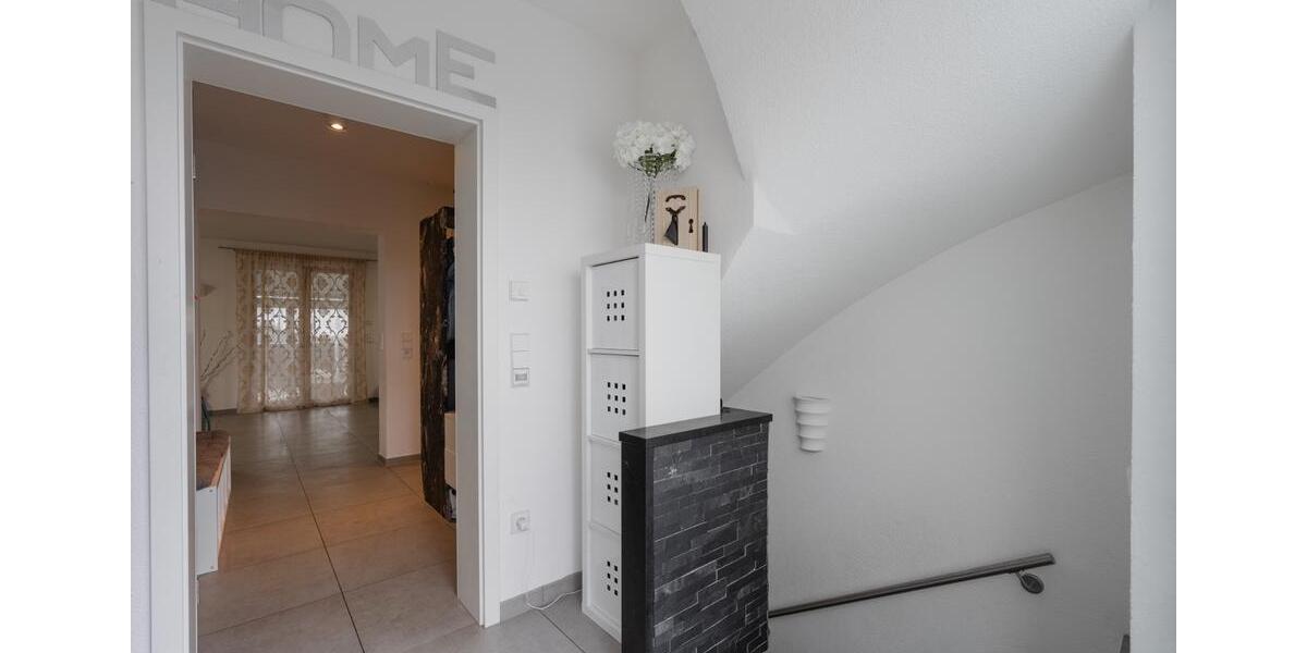 Einfamilienhaus Göggingen - 5.5 Zimmer, 194 m&sup2;, 780.000&euro; | Angebot:27083431